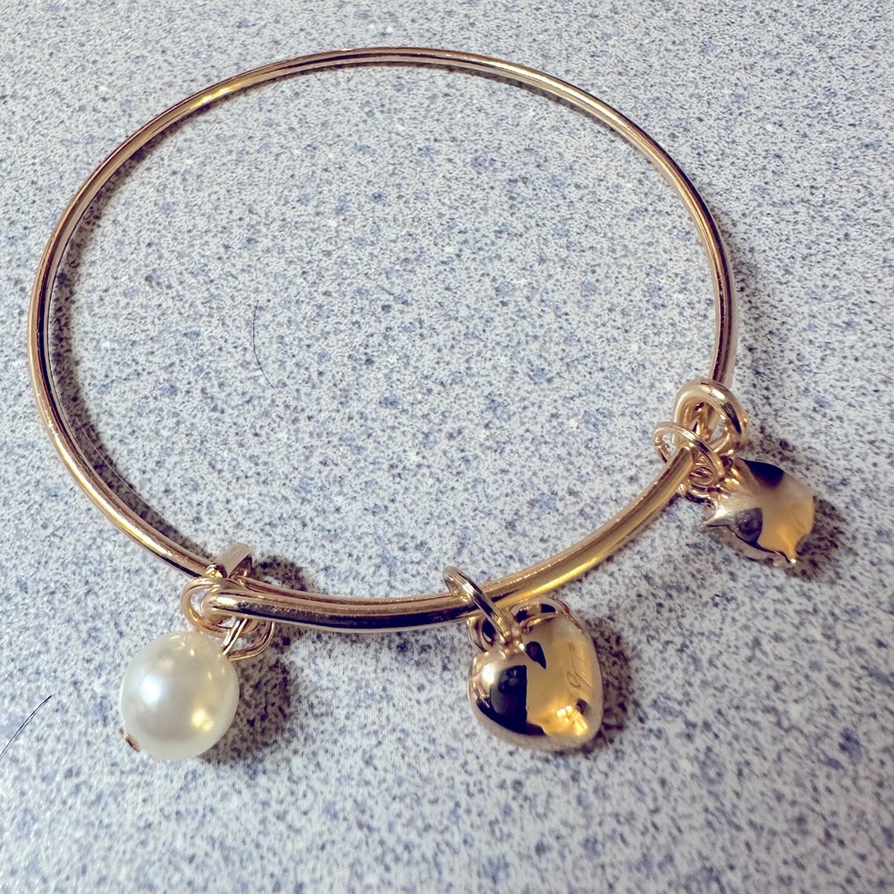 Charm bracelet